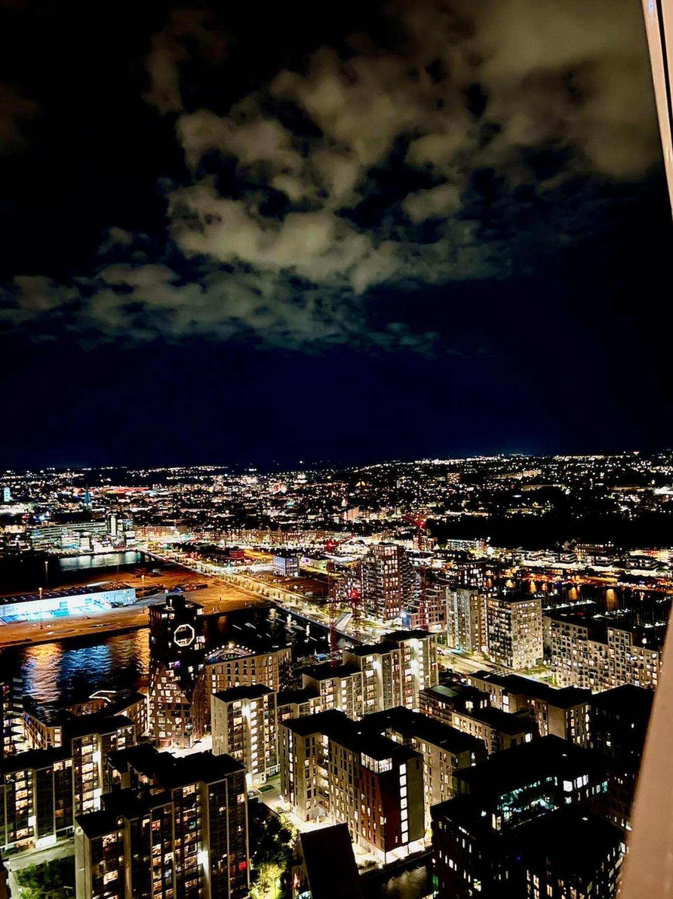 Penthouse Paradise On 39Th Floor Appartement Århus Buitenkant foto